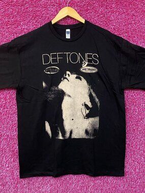 Deftones Saturday Night Wrist Album Cover Nu Metal Band T-Shirt XL